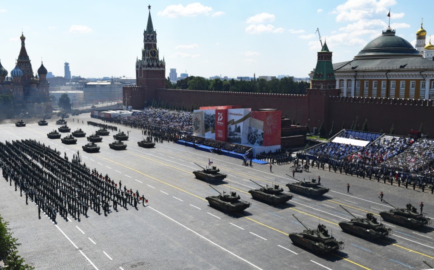 Военные в москве